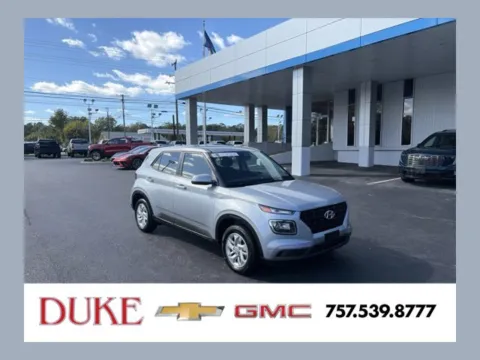 Silver 2023 Hyundai Venue SE for sale in Suffolk, VA