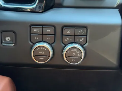 More photos of 2025 GMC Sierra 1500 Denali Ultimate at Duke Chevrolet GMC, VA