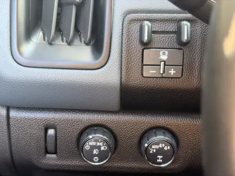 More photos of 2020 Chevrolet Colorado Z71 at Duke Chevrolet GMC, VA