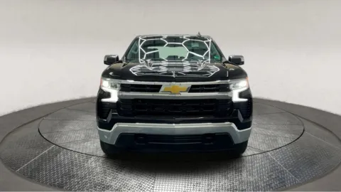 Another view of 2022 Chevrolet Silverado 1500 LT for sale in Fredericksburg, VA at Autos Direct Fredericksburg
