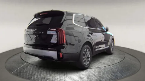 Photos of 2024 Kia Telluride LX for sale in Fredericksburg, VA at Autos Direct Fredericksburg
