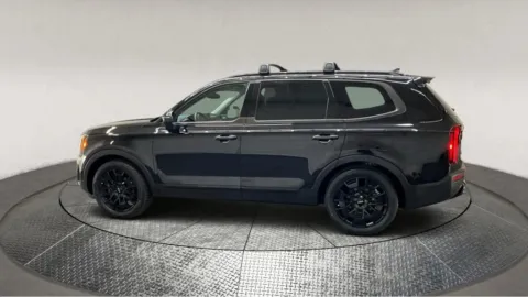 More photos of 2022 Kia Telluride EX at Autos Direct Fredericksburg, VA