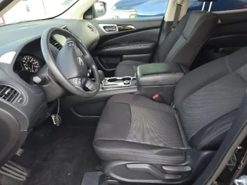 More photos of 2020 Nissan Pathfinder S at Autos Direct Fredericksburg, VA