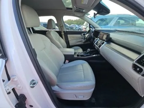 More photos of 2021 Kia Sorento SX at Autos Direct Fredericksburg, VA