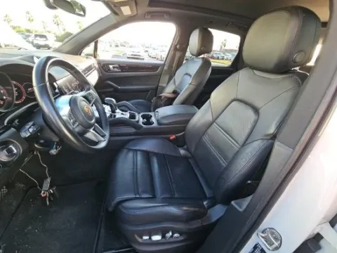 More photos of 2021 Porsche Cayenne at Autos Direct Fredericksburg, VA