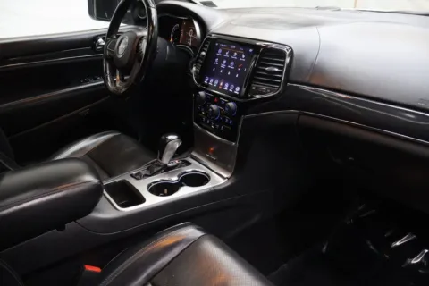 Photos of 2020 Jeep Grand Cherokee Overland for sale in Fredericksburg, VA at Autos Direct Fredericksburg