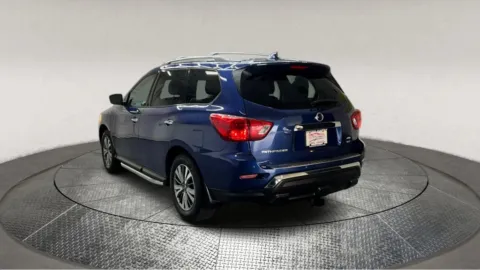 More photos of 2019 Nissan Pathfinder SV at Autos Direct Fredericksburg, VA