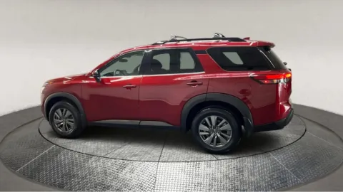 More photos of 2022 Nissan Pathfinder SV at Autos Direct Fredericksburg, VA