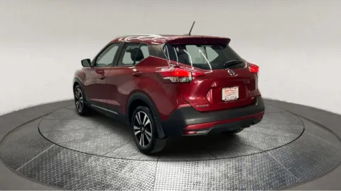 More photos of 2019 Nissan Kicks SR at Autos Direct Fredericksburg, VA