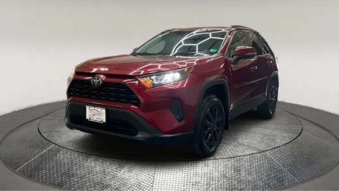 Another view of 2019 Toyota RAV4 LE for sale in Fredericksburg, VA at Autos Direct Fredericksburg
