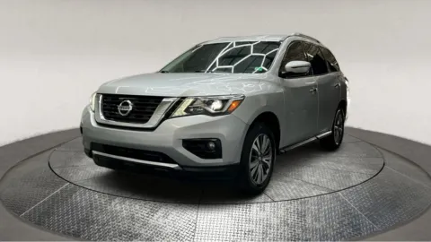 Another view of 2020 Nissan Pathfinder SL for sale in Fredericksburg, VA at Autos Direct Fredericksburg