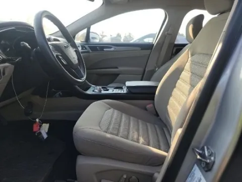 More photos of 2019 Ford Fusion Hybrid SE at Autos Direct Fredericksburg, VA