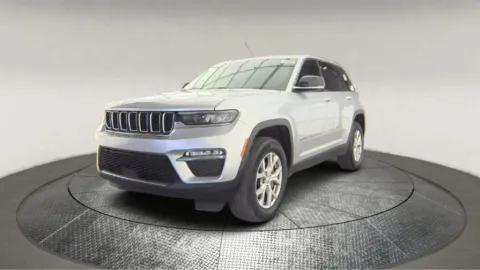 Photos of 2022 Jeep Grand Cherokee Limited for sale in Fredericksburg, VA at Autos Direct Fredericksburg