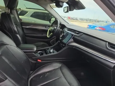 More photos of 2022 Jeep Grand Cherokee Limited at Autos Direct Fredericksburg, VA