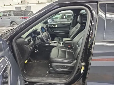 More photos of 2020 Ford Explorer XLT at Autos Direct Fredericksburg, VA