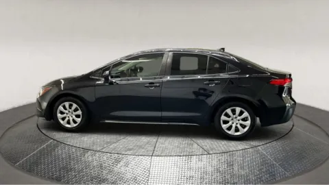 More photos of 2021 Toyota Corolla LE at Autos Direct Fredericksburg, VA