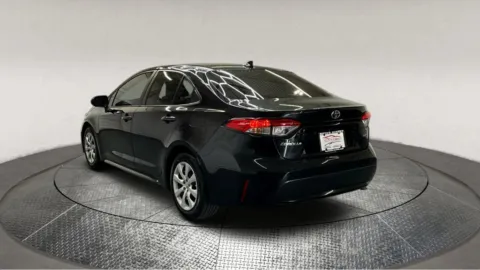 More photos of 2021 Toyota Corolla LE at Autos Direct Fredericksburg, VA