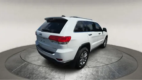 More photos of 2015 Jeep Grand Cherokee Limited at Autos Direct Fredericksburg, VA