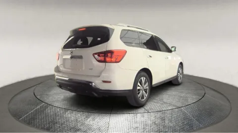 Photos of 2019 Nissan Pathfinder SV for sale in Fredericksburg, VA at Autos Direct Fredericksburg
