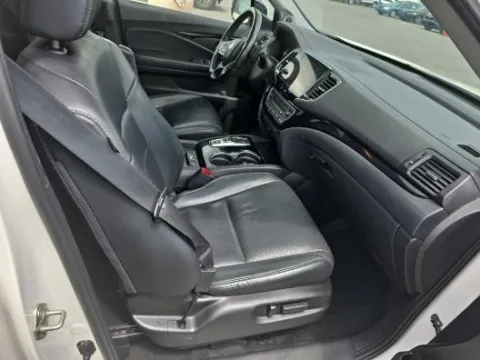 More photos of 2019 Honda Pilot Touring at Autos Direct Fredericksburg, VA