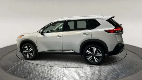 More photos of 2022 Nissan Rogue SL at Autos Direct Fredericksburg, VA