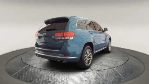 Photos of 2018 Jeep Grand Cherokee Summit for sale in Fredericksburg, VA at Autos Direct Fredericksburg