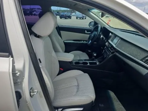 More photos of 2019 Kia Optima Hybrid EX at Autos Direct Fredericksburg, VA