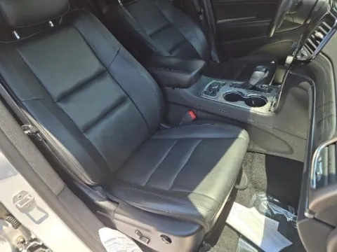 More photos of 2019 Jeep Grand Cherokee Limited at Autos Direct Fredericksburg, VA