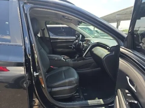 More photos of 2022 Hyundai Tucson SEL at Autos Direct Fredericksburg, VA