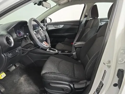 More photos of 2022 Kia Forte LXS at Autos Direct Fredericksburg, VA