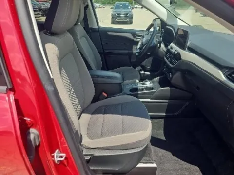 More photos of 2022 Ford Escape SE at Autos Direct Fredericksburg, VA