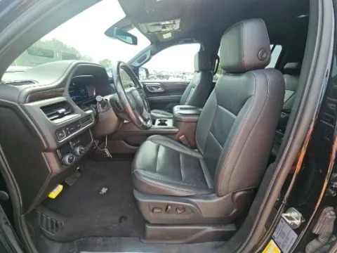 More photos of 2022 Chevrolet Suburban LT at Autos Direct Fredericksburg, VA