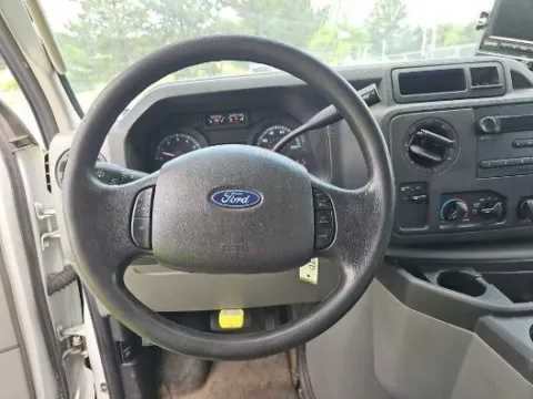More photos of 2019 Ford E-350SD at Autos Direct Fredericksburg, VA