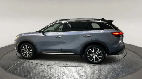More photos of 2025 INFINITI QX60 Autograph at Autos Direct Fredericksburg, VA