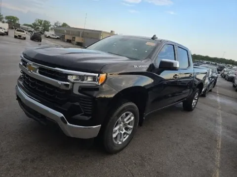 Photos of 2022 Chevrolet Silverado 1500 LT for sale in Fredericksburg, VA at Autos Direct Fredericksburg