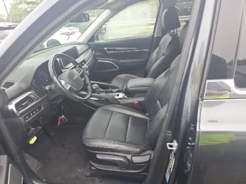 More photos of 2022 Kia Telluride LX at Autos Direct Fredericksburg, VA