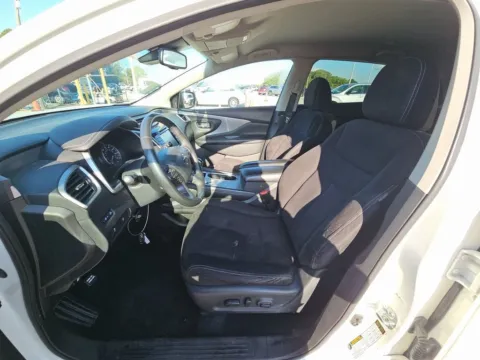 More photos of 2021 Nissan Murano SV at Autos Direct Fredericksburg, VA