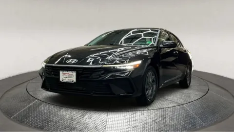 Another view of 2024 Hyundai Elantra SEL for sale in Fredericksburg, VA at Autos Direct Fredericksburg