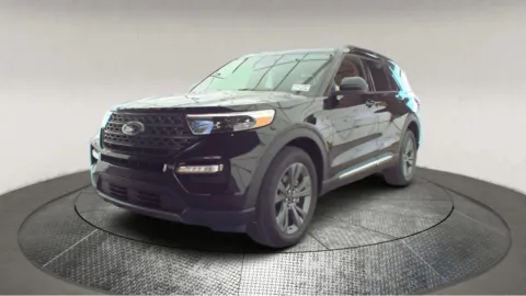 Another view of 2022 Ford Explorer XLT for sale in Fredericksburg, VA at Autos Direct Fredericksburg