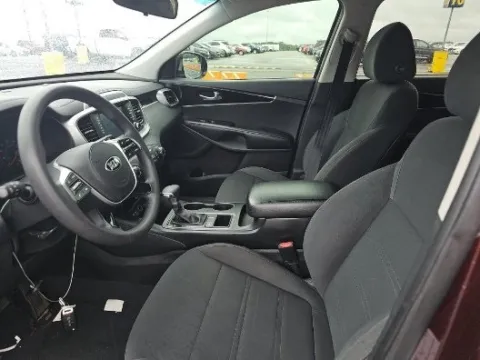 More photos of 2020 Kia Sorento LX at Autos Direct Fredericksburg, VA