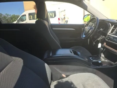 More photos of 2017 Toyota Highlander LE at Autos Direct Fredericksburg, VA