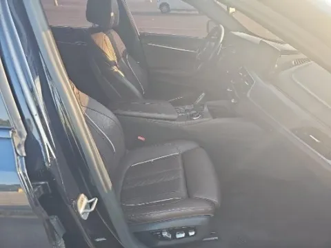 More photos of 2021 BMW 5 Series M550i xDrive at Autos Direct Fredericksburg, VA