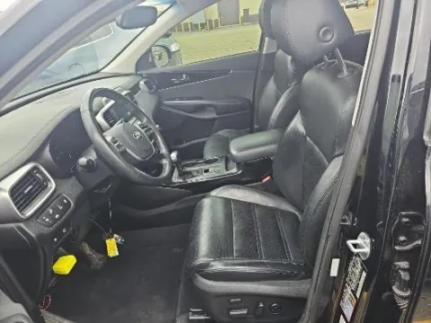 More photos of 2019 Kia Sorento SX at Autos Direct Fredericksburg, VA