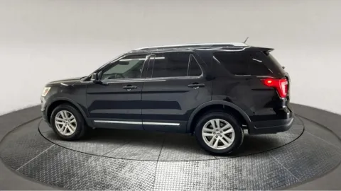 More photos of 2019 Ford Explorer XLT at Autos Direct Fredericksburg, VA