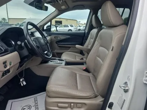 More photos of 2022 Honda Ridgeline RTL-E at Autos Direct Fredericksburg, VA