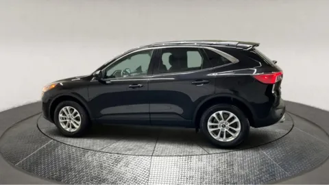 More photos of 2021 Ford Escape Hybrid SE at Autos Direct Fredericksburg, VA