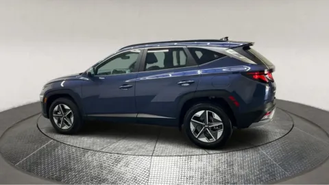 More photos of 2025 Hyundai Tucson SEL at Autos Direct Fredericksburg, VA