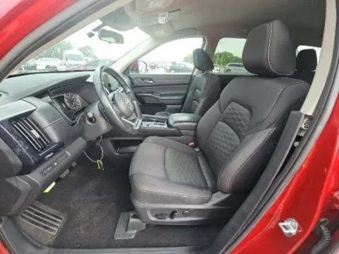 More photos of 2022 Nissan Pathfinder SV at Autos Direct Fredericksburg, VA
