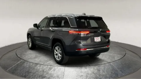 More photos of 2023 Jeep Grand Cherokee Limited at Autos Direct Fredericksburg, VA