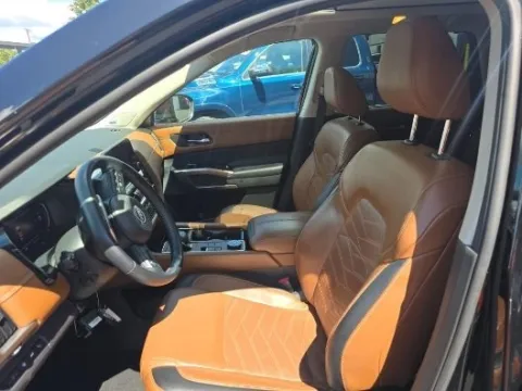 More photos of 2022 Nissan Pathfinder Platinum at Autos Direct Fredericksburg, VA